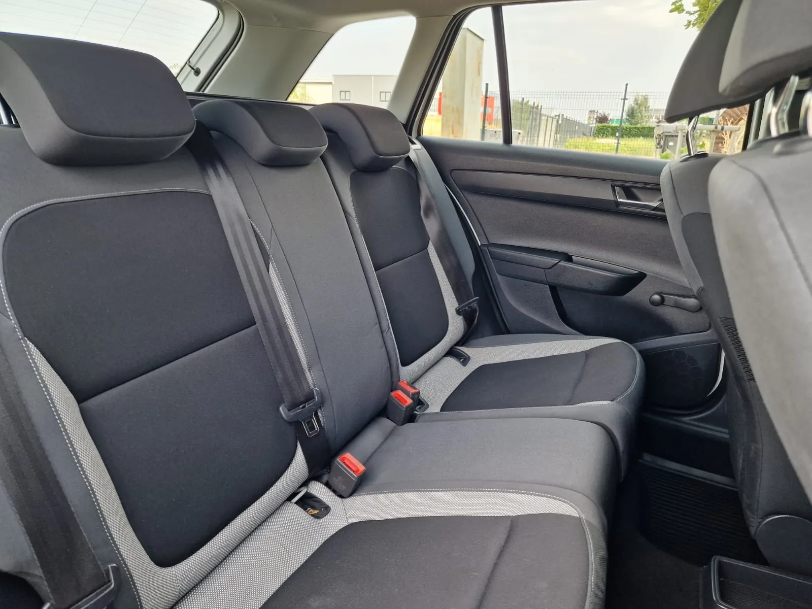 
								Škoda Fabia Combi 1.2 TSI 110k Ambition full									