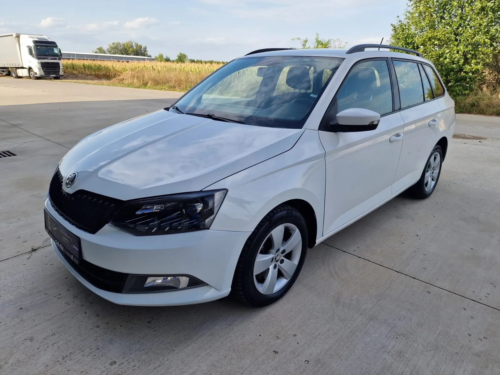 
								Škoda Fabia Combi 1.2 TSI 110k Ambition full									