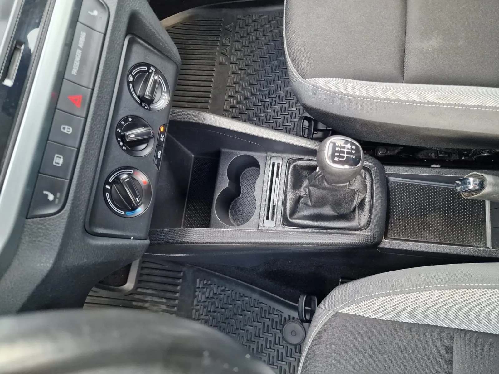 
								Škoda Fabia Combi 1.2 TSI 110k Ambition full									