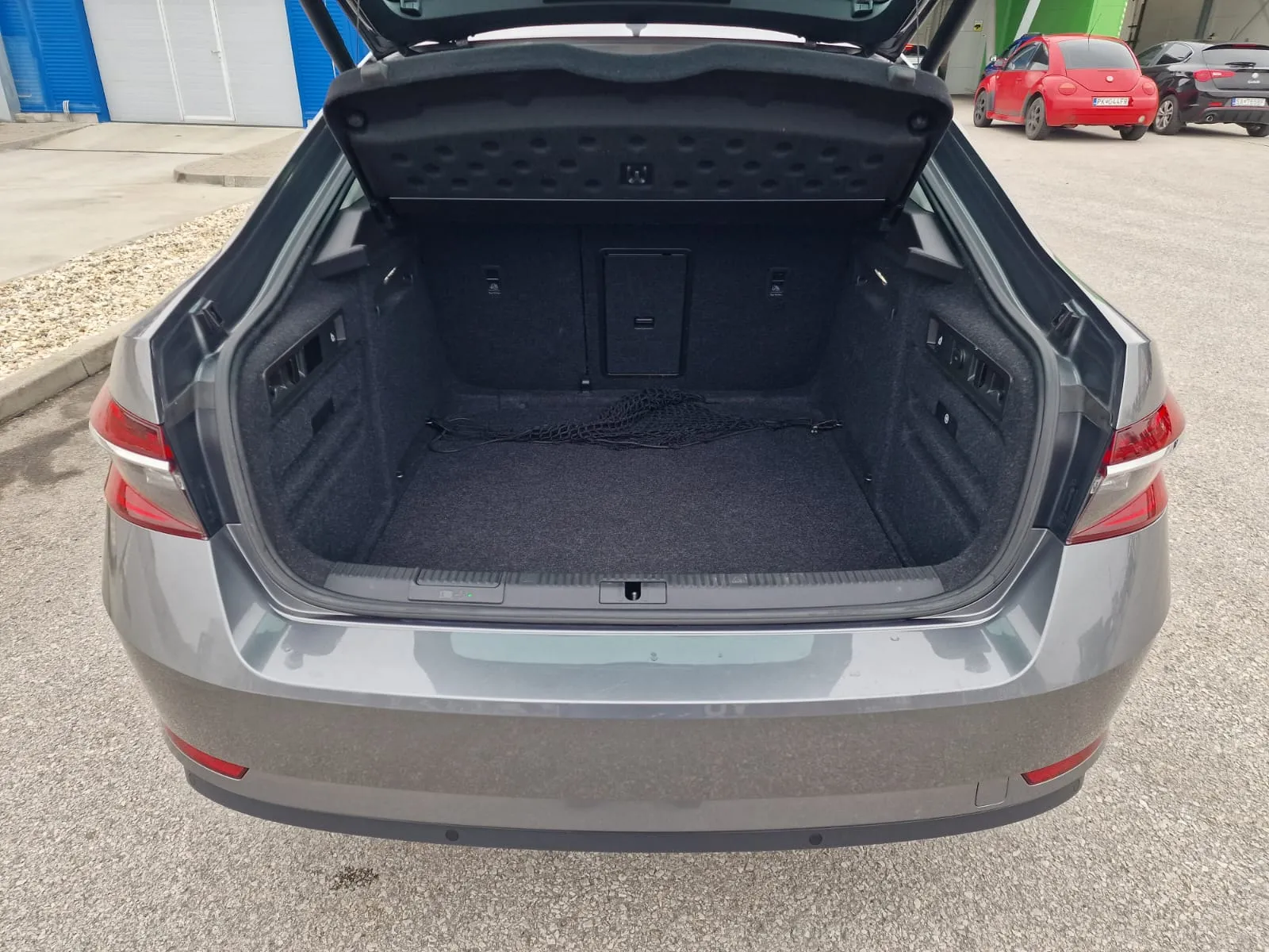 
								Škoda Superb 2.0 TDI SCR Style DSG full									
