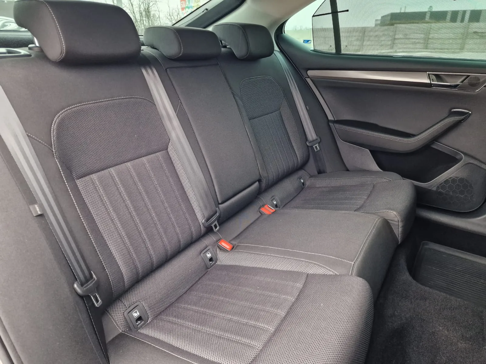 
								Škoda Superb 2.0 TDI SCR Style DSG full									