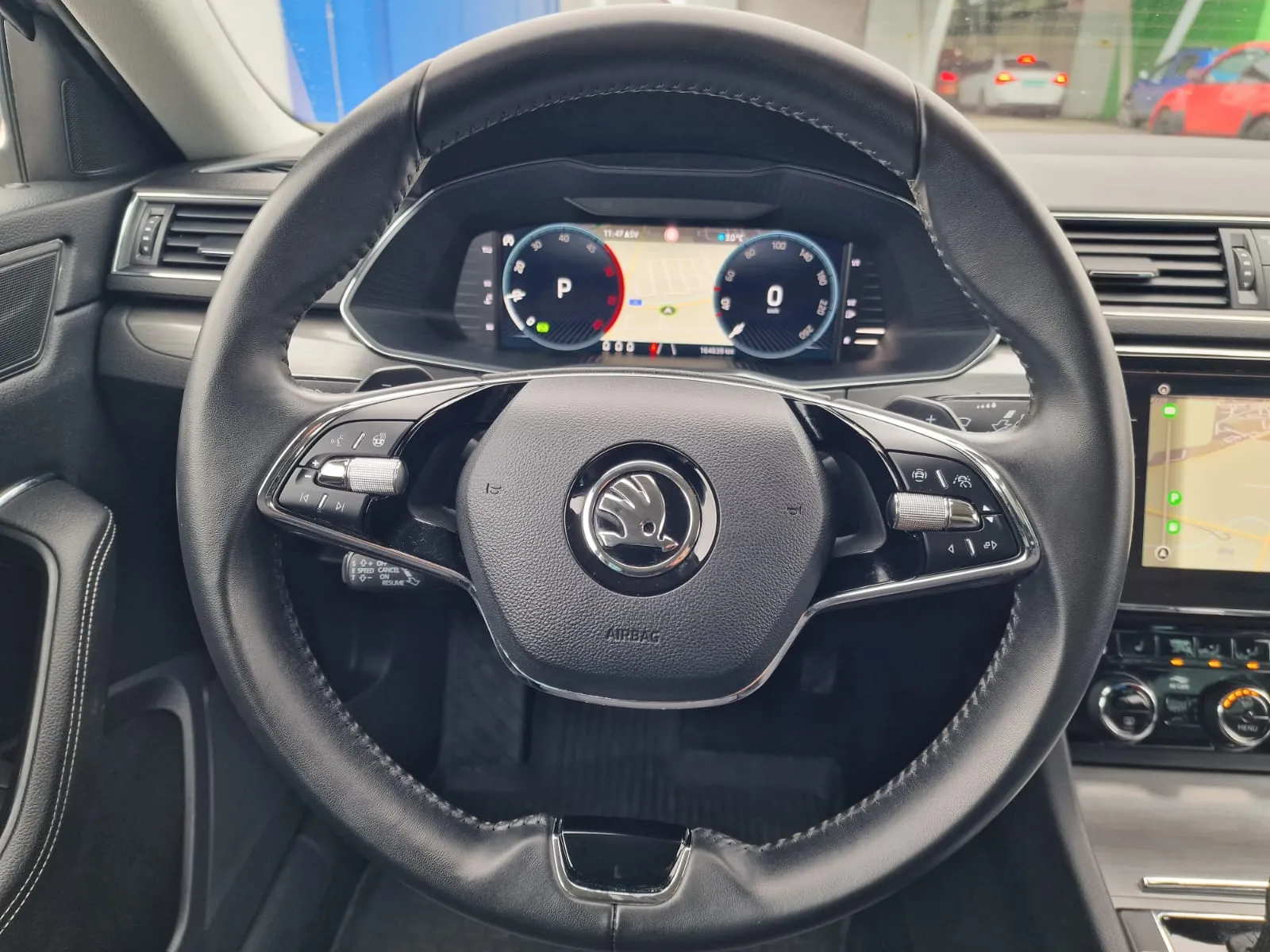 
								Škoda Superb 2.0 TDI SCR Style DSG full									