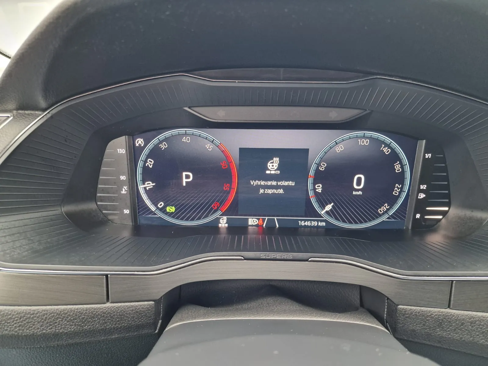 
								Škoda Superb 2.0 TDI SCR Style DSG full									