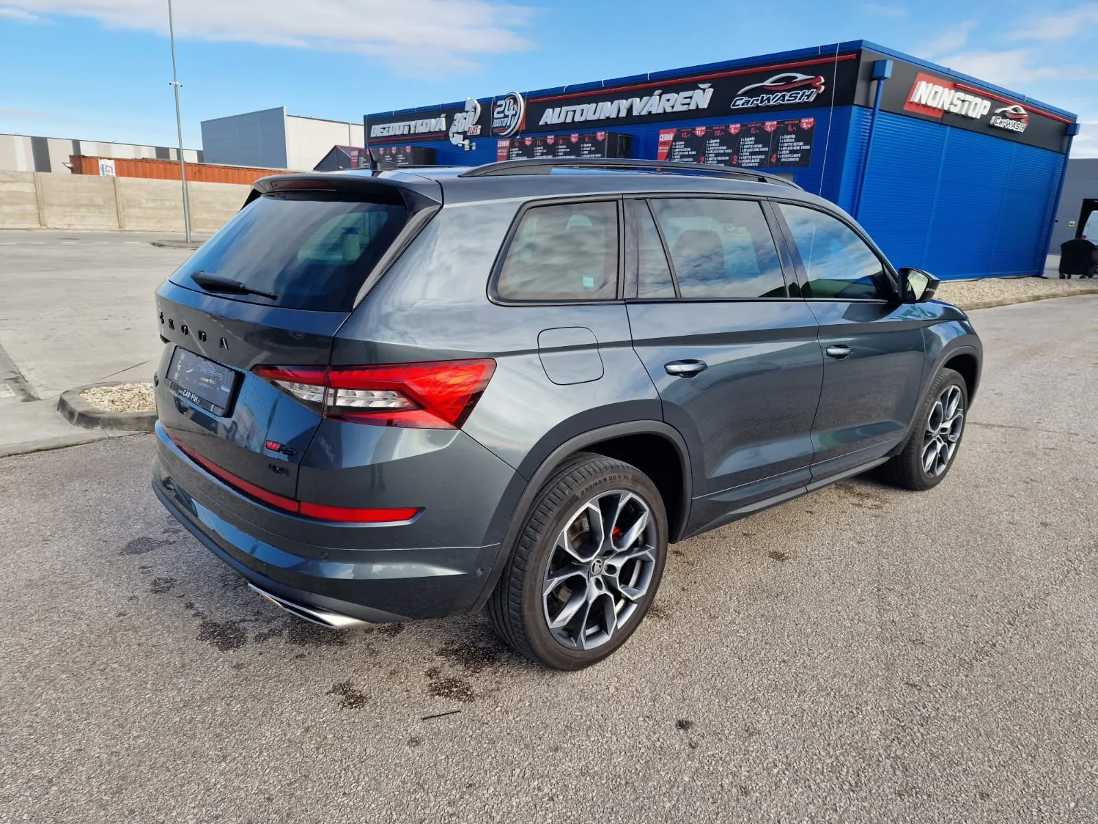 
								Škoda Kodiaq 2.0 TDI SCR RS DSG 4×4 full									