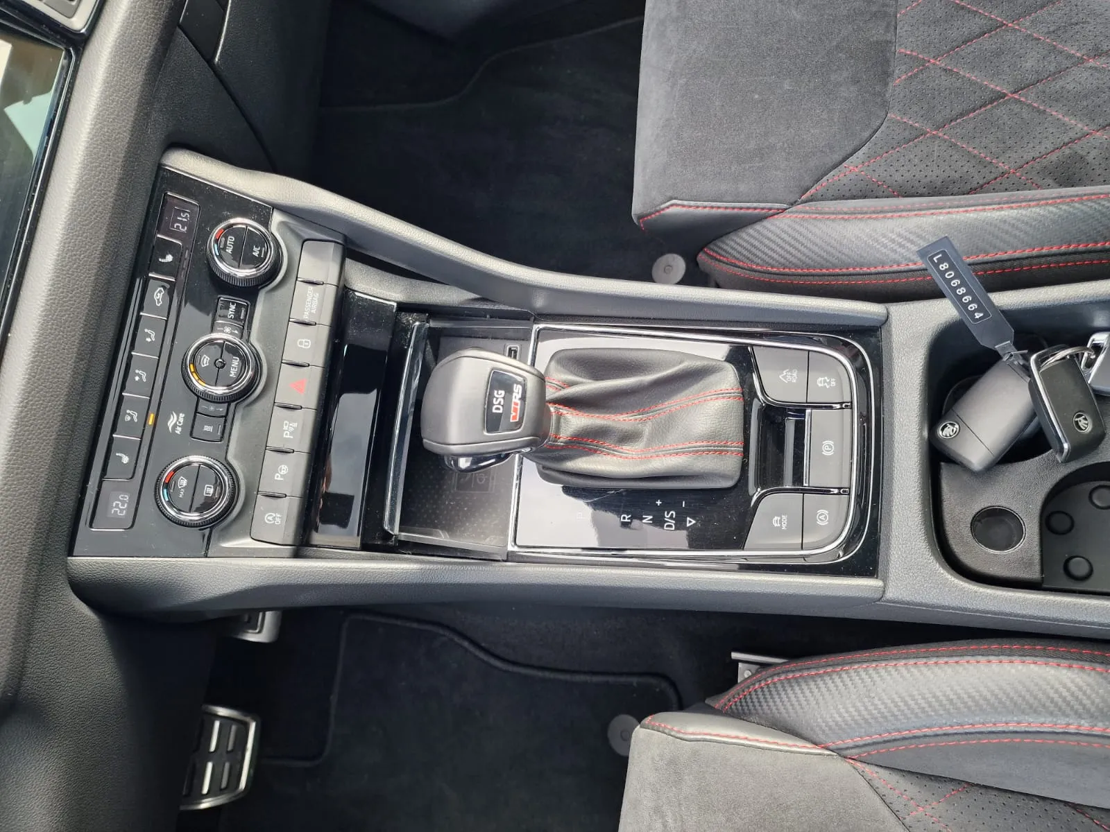 
								Škoda Kodiaq 2.0 TDI SCR RS DSG 4×4 full									