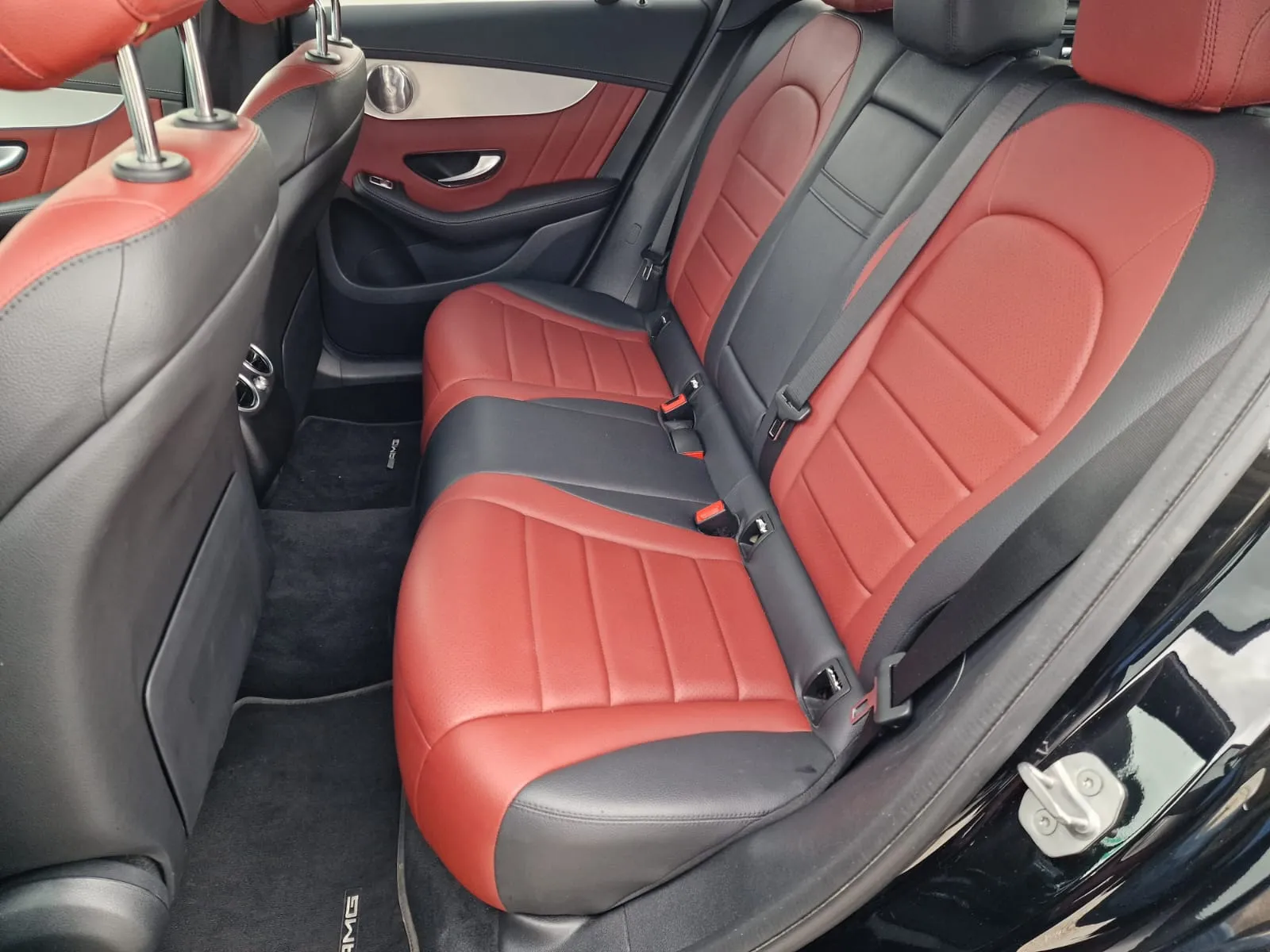 
								Mercedes-Benz GLC SUV 200 4MATIC A/T full									
