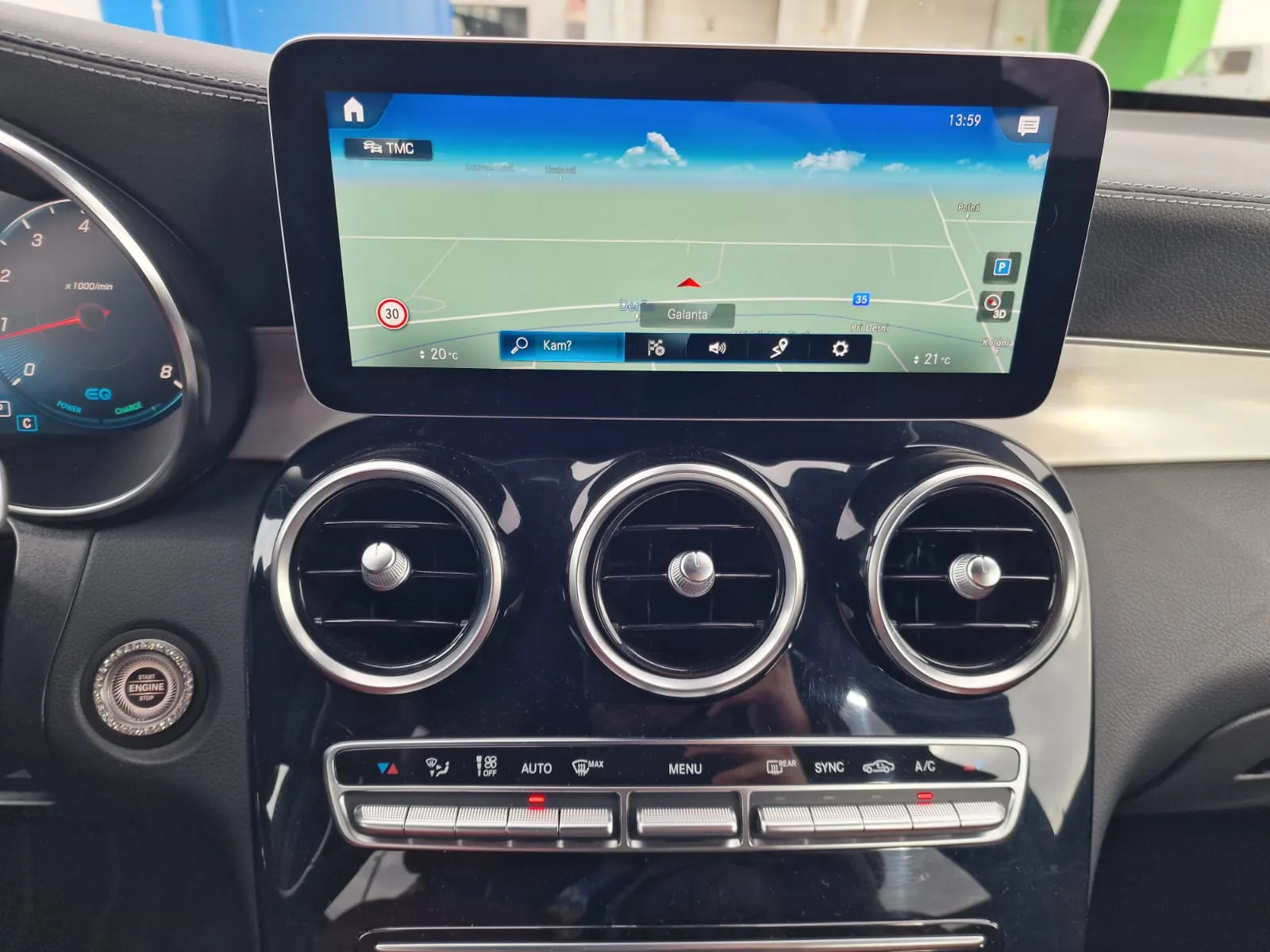 
								Mercedes-Benz GLC SUV 200 4MATIC A/T full									