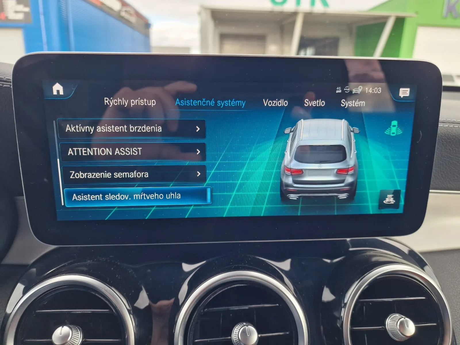 
								Mercedes-Benz GLC SUV 200 4MATIC A/T full									