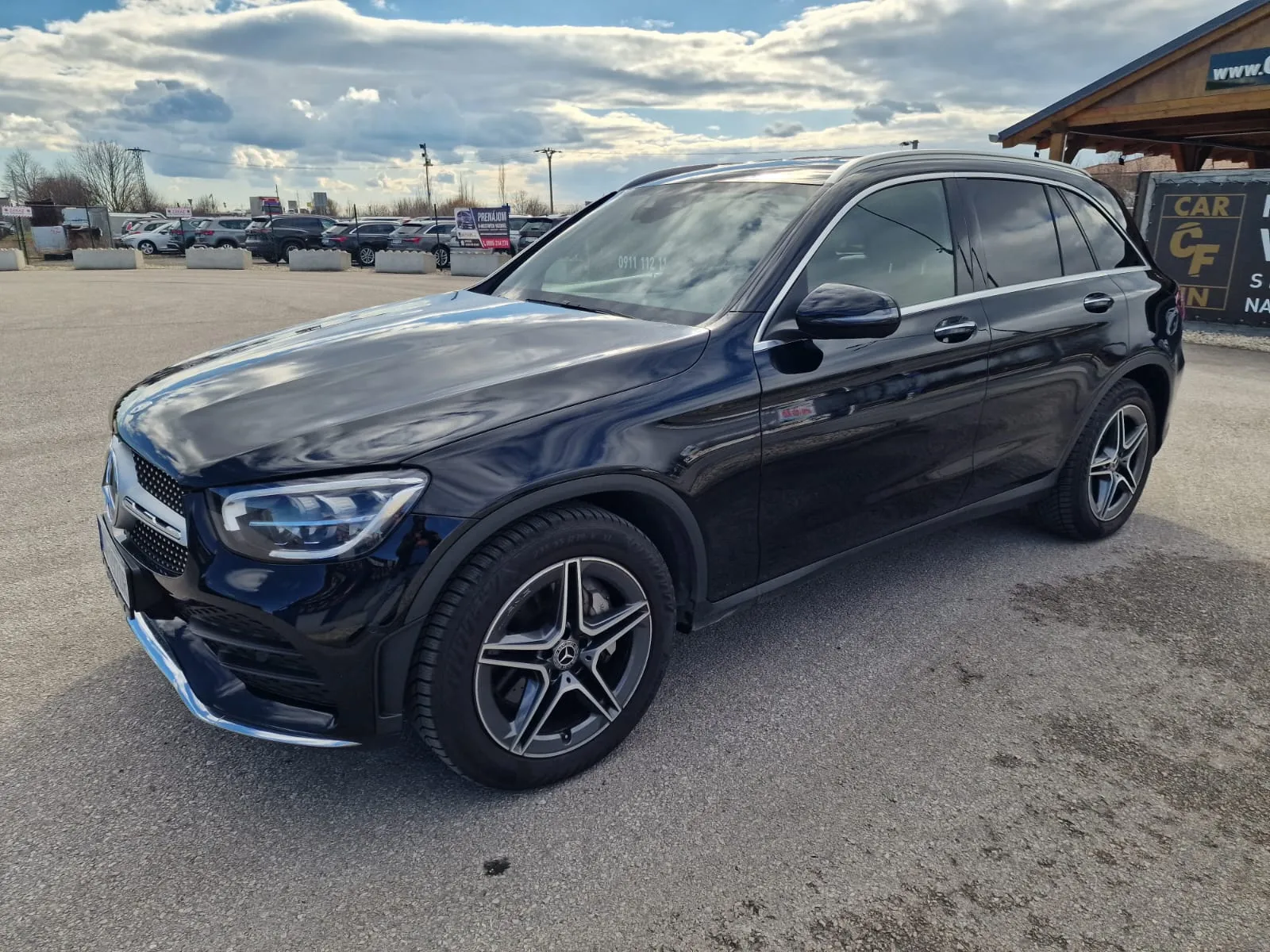 
								Mercedes-Benz GLC SUV 200 4MATIC A/T full									
