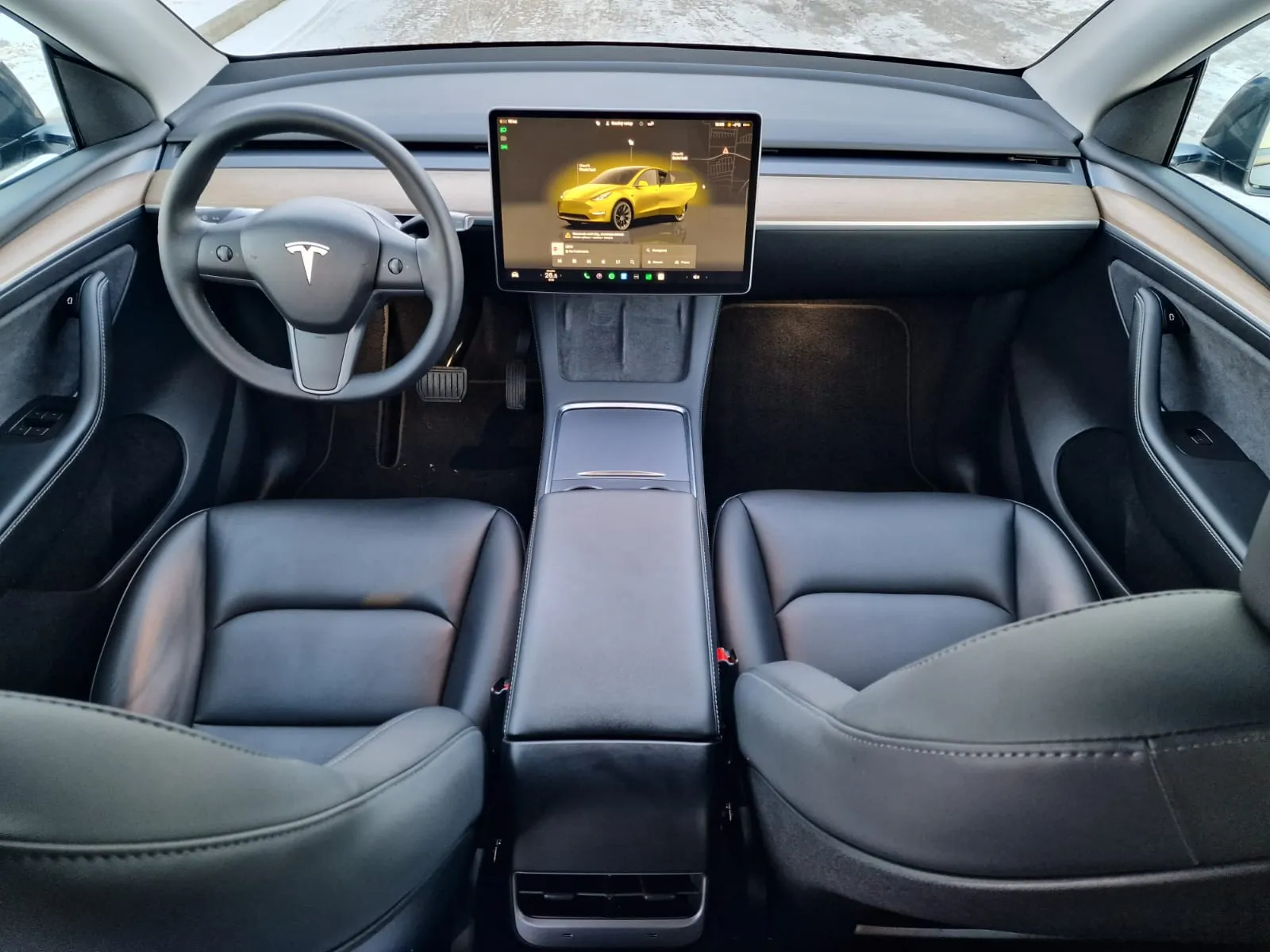 
								Tesla Model Y LONG RANGE DUAL MOTOR full									