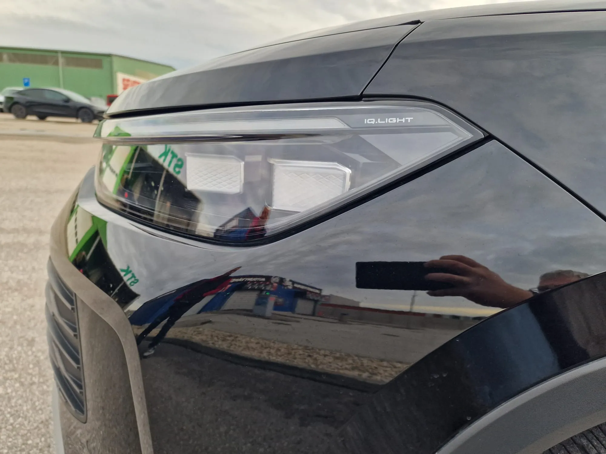 
								Volkswagen Tayron 1.5 eTSI 7-miestny full									