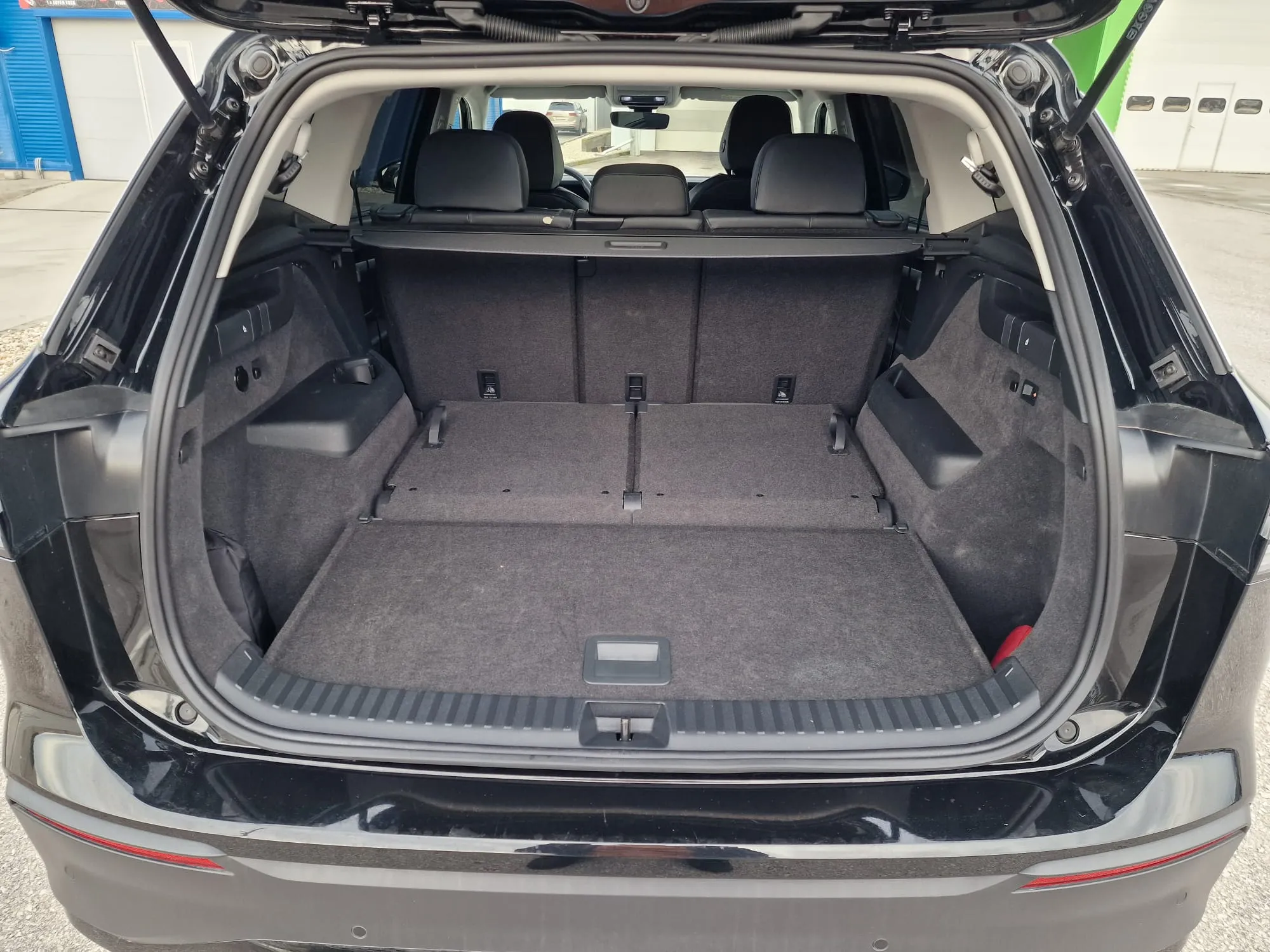 
								Volkswagen Tayron 1.5 eTSI 7-miestny full									