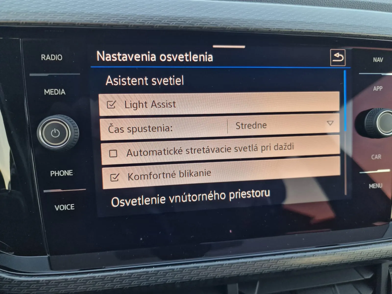 
								Volkswagen T-Cross 1.6TDi Style DSG full									