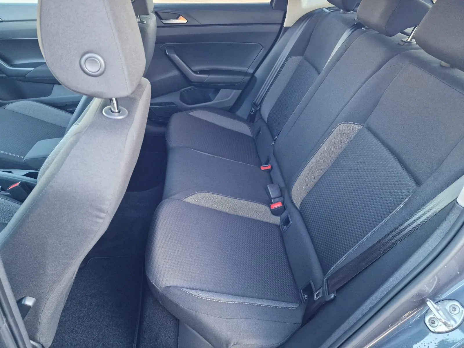 
								Wolksvagen Polo 1.0TSI Life DSG full									