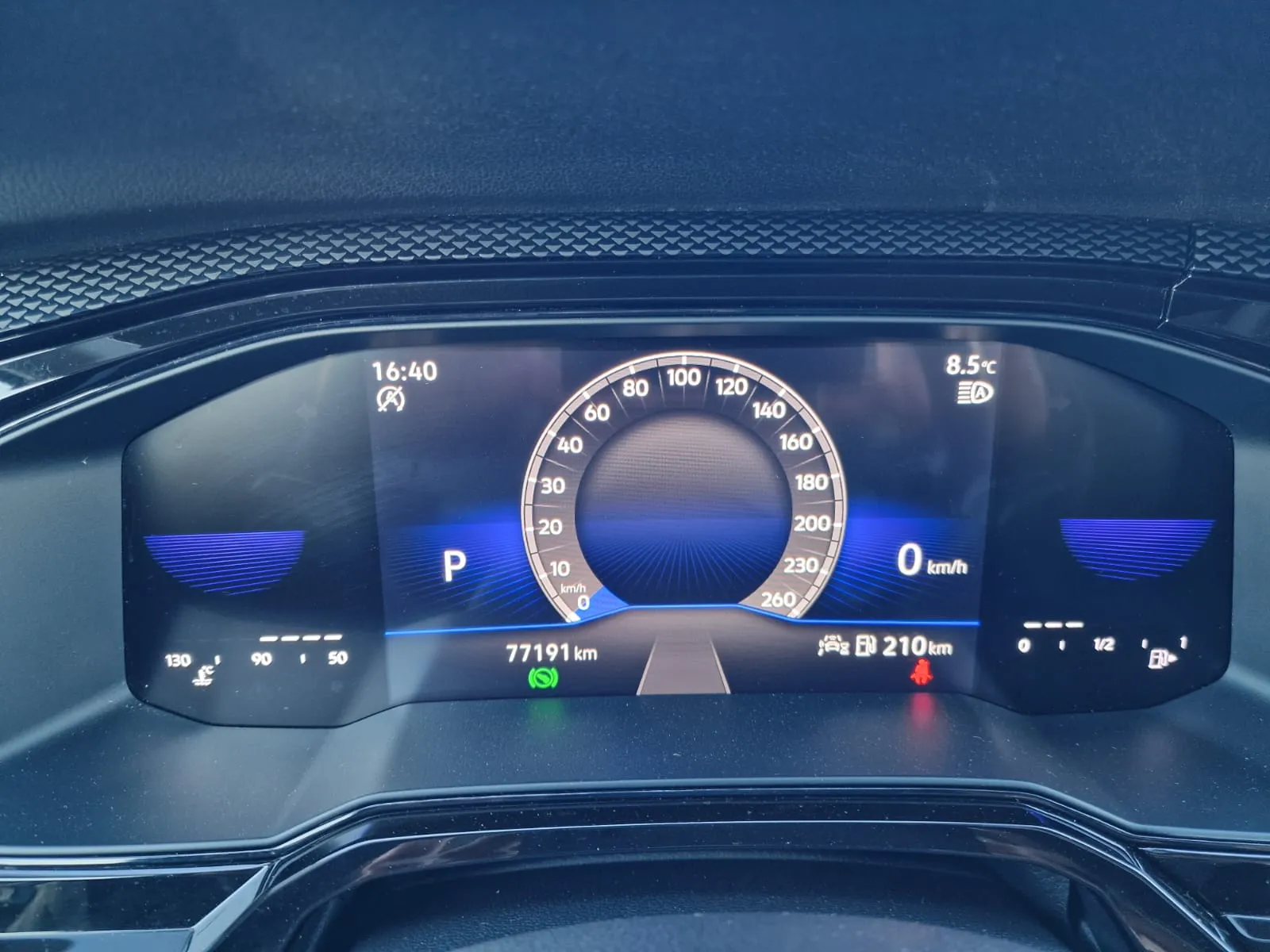 
								Wolksvagen Polo 1.0TSI Life DSG full									