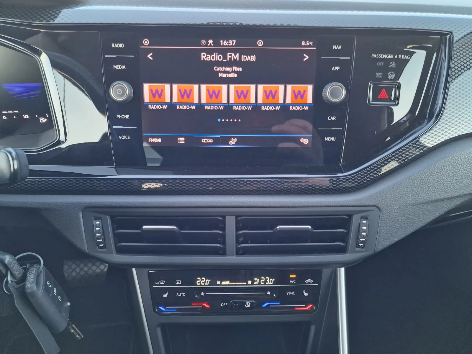 
								Wolksvagen Polo 1.0TSI Life DSG full									