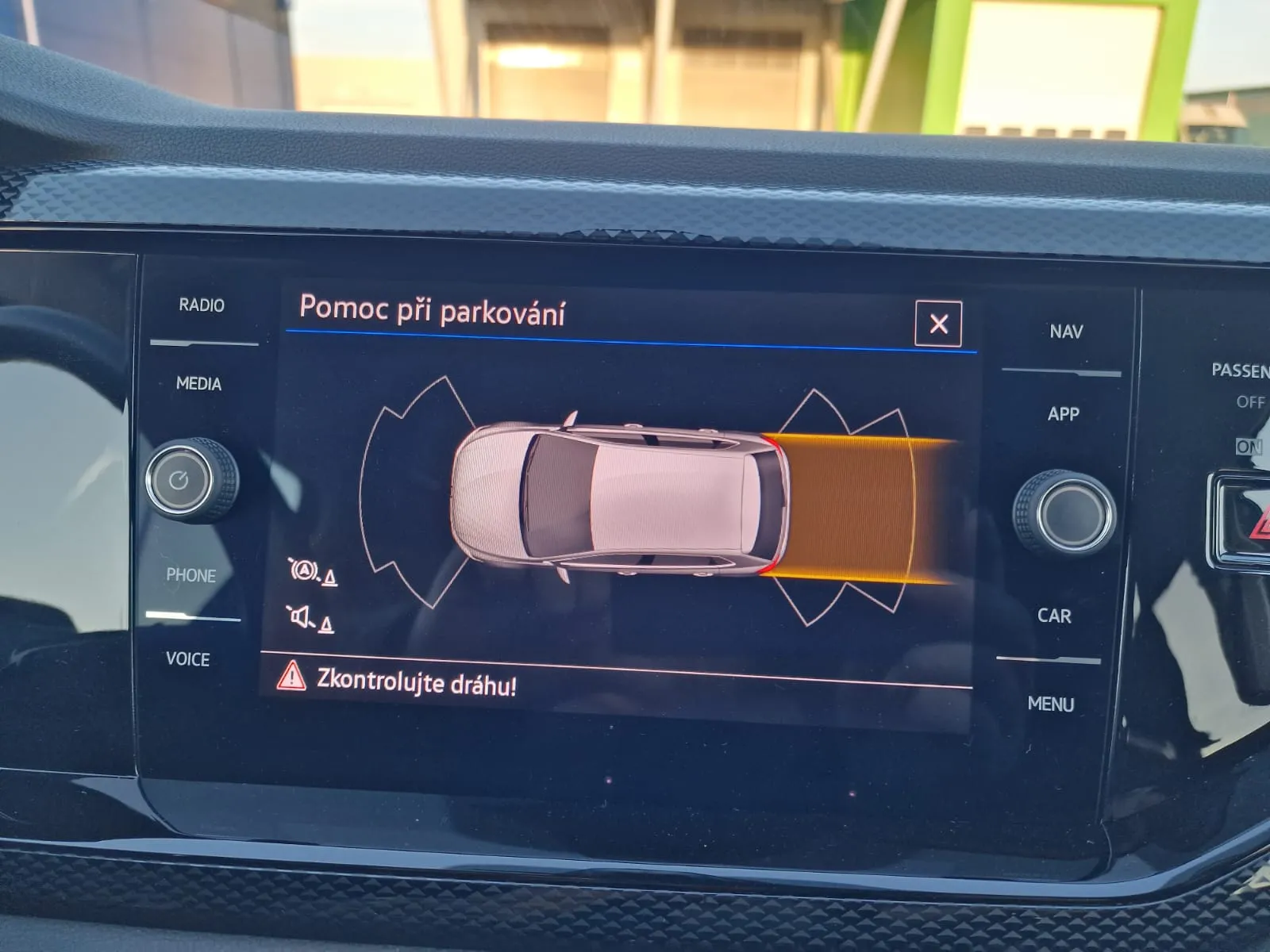
								Wolksvagen Polo 1.0TSI Life DSG full									