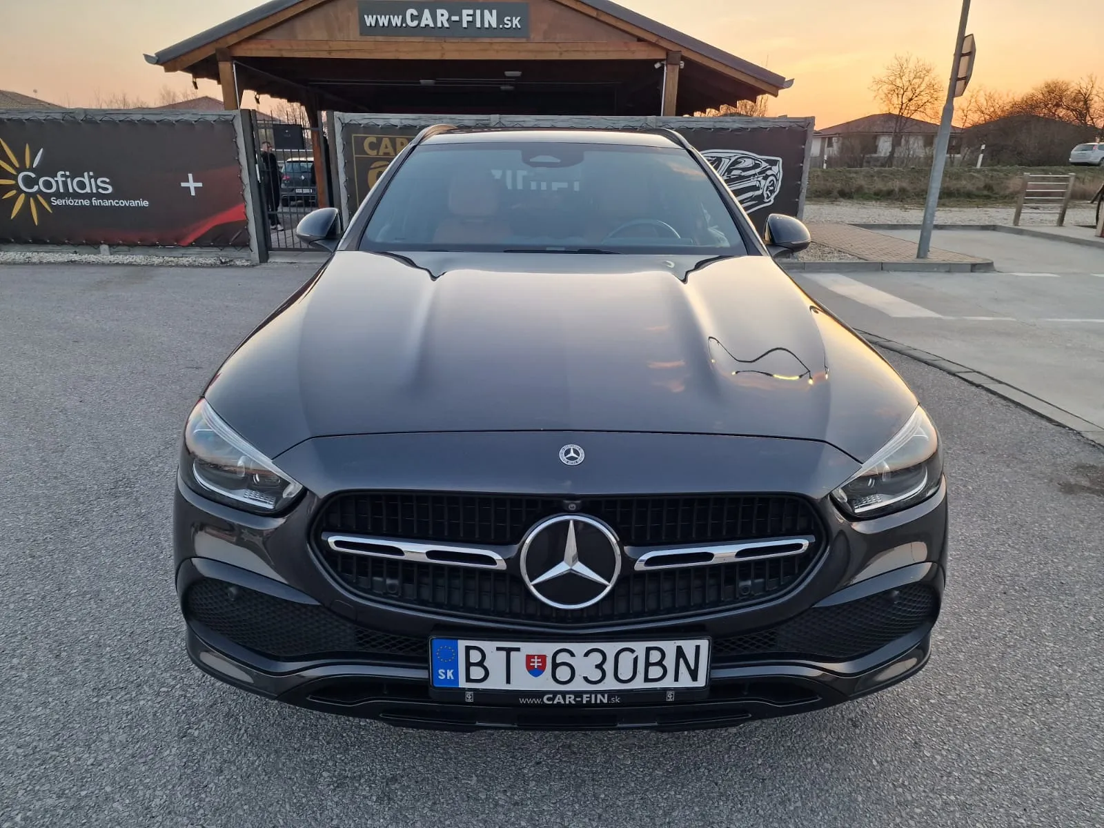 
								Mercedes-Benz C trieda Kombi 220 d mHEV All-Terrain 4MATIC A/T full									