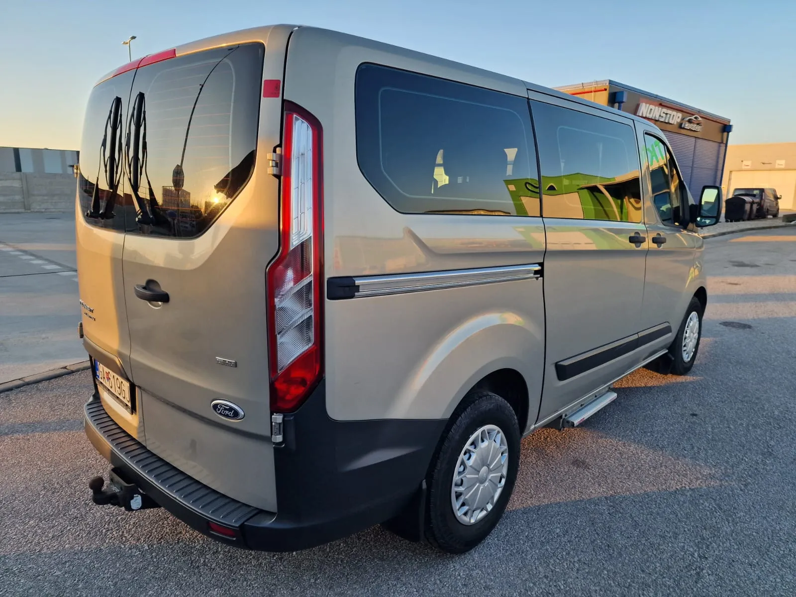 
								FORD Transit Custom 2.2 TDCi Ambiente L1H1 T310 125k full									