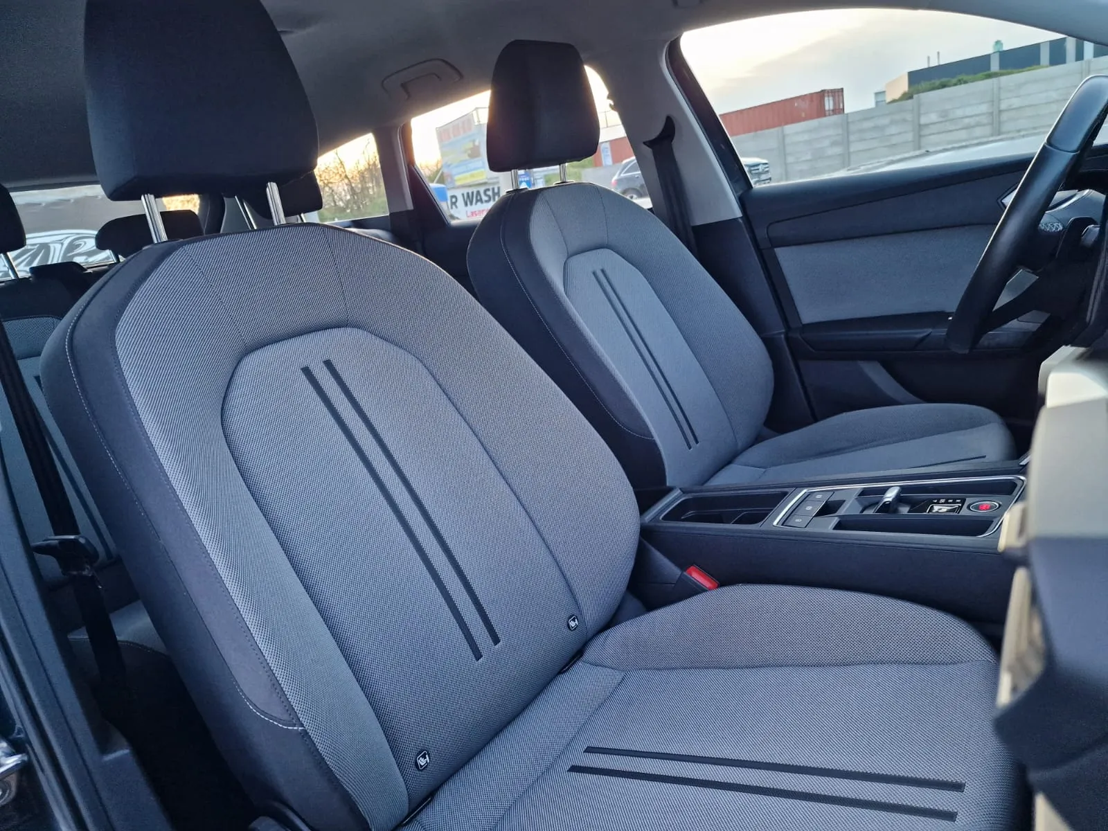 
								Seat Leon Sportstourer 2.0 TDI 150 Style DSG full									
