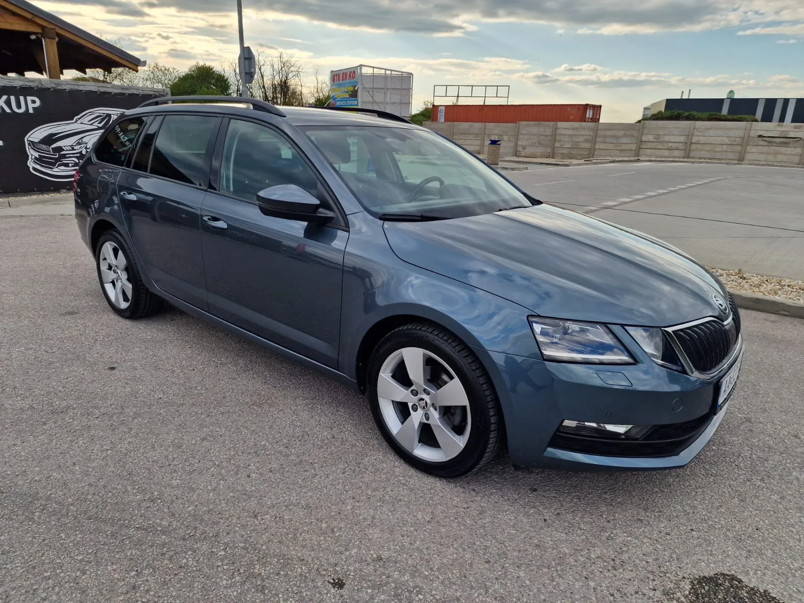 
								Škoda Octavia Combi 1.6 TDI 115k Style DSG full									
