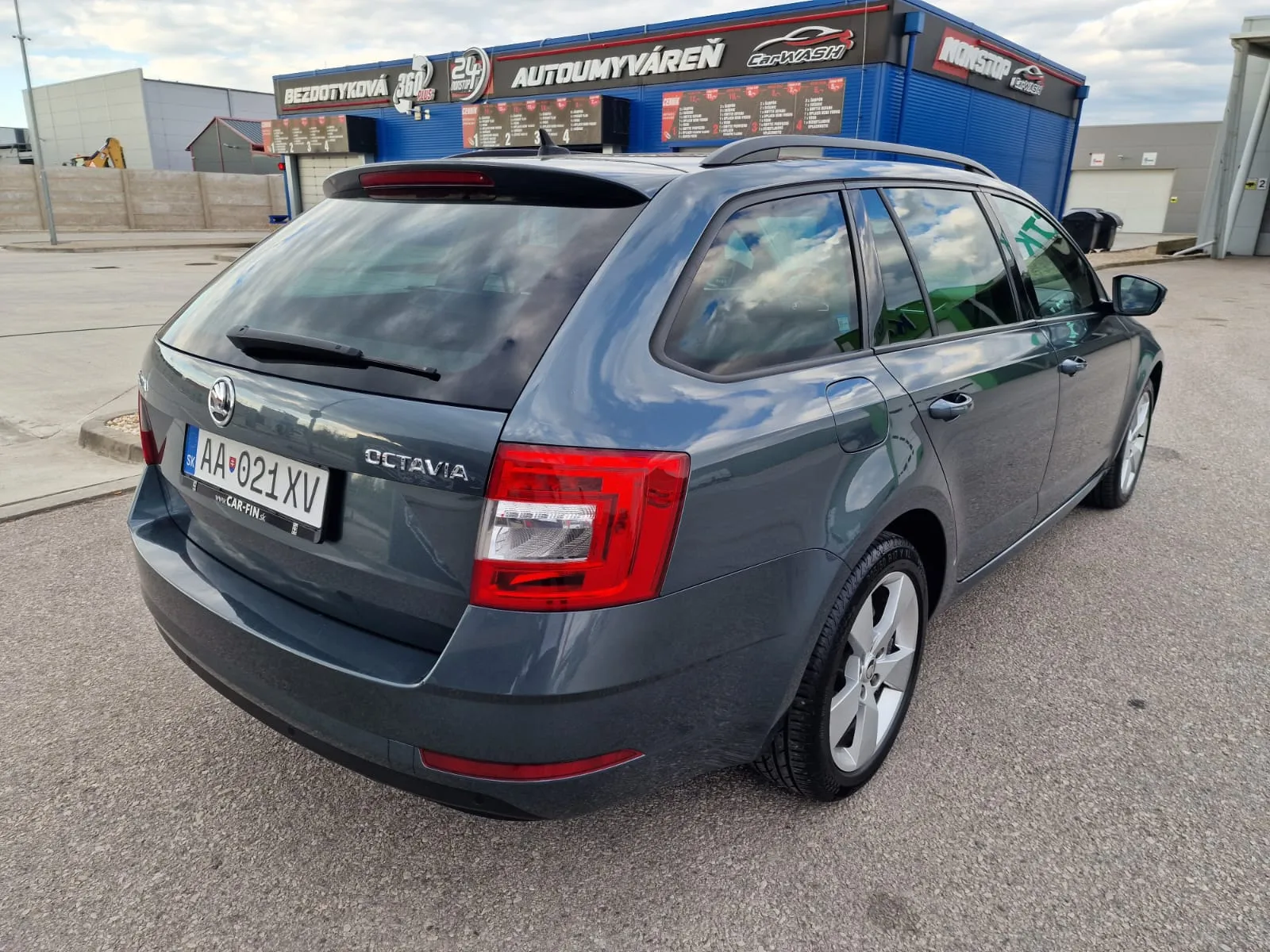 
								Škoda Octavia Combi 1.6 TDI 115k Style DSG full									