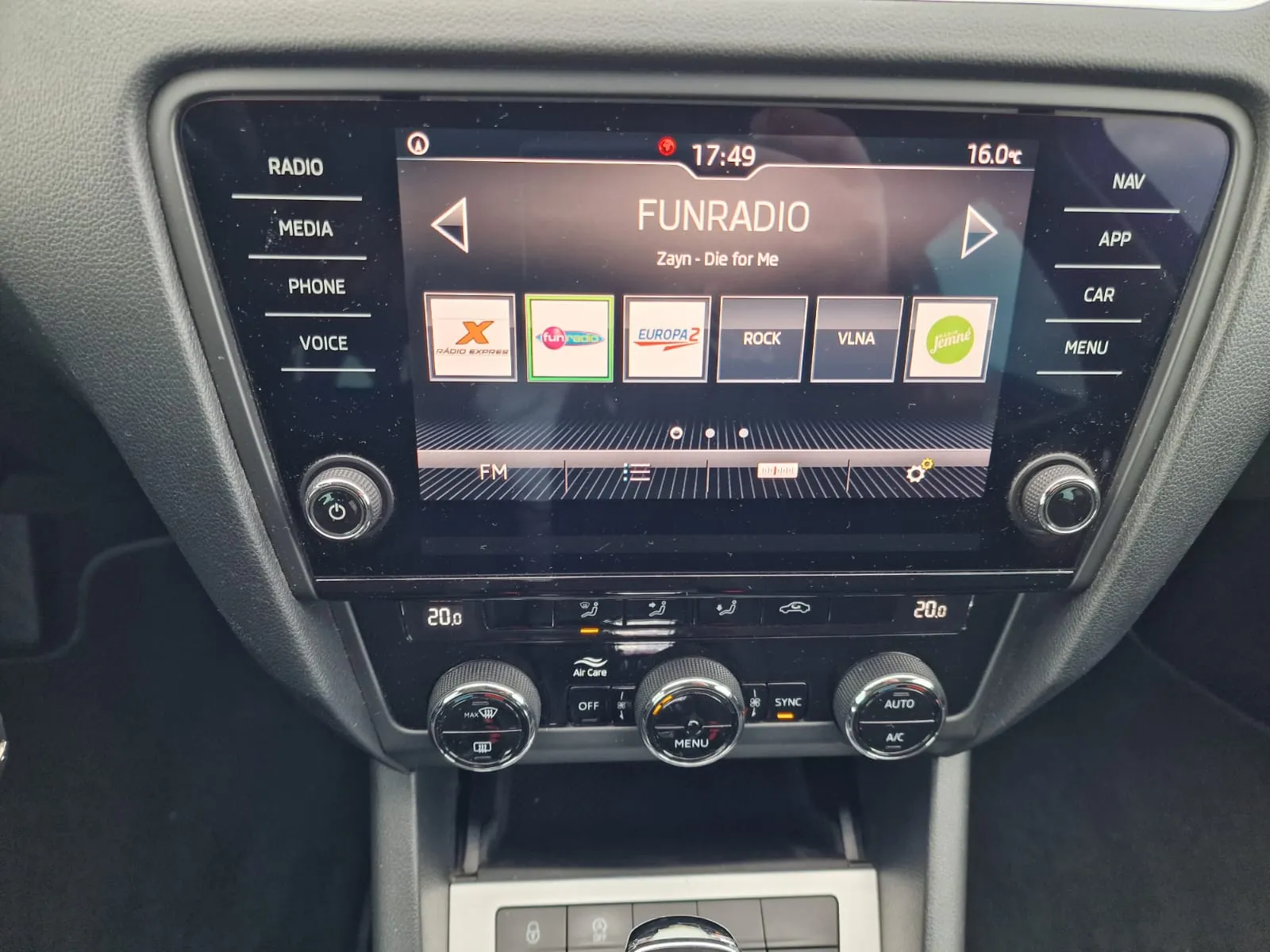 
								Škoda Octavia Combi 1.6 TDI 115k Style DSG full									