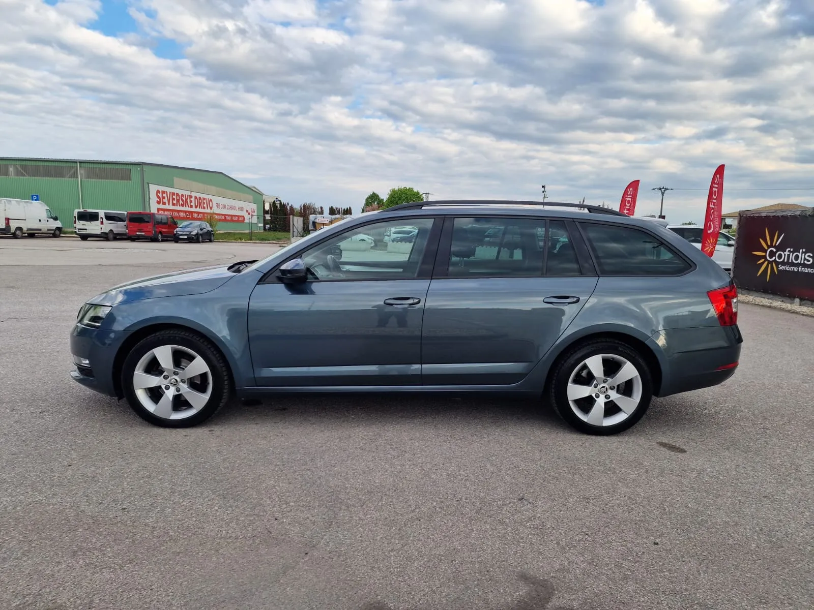 
								Škoda Octavia Combi 1.6 TDI 115k Style DSG full									